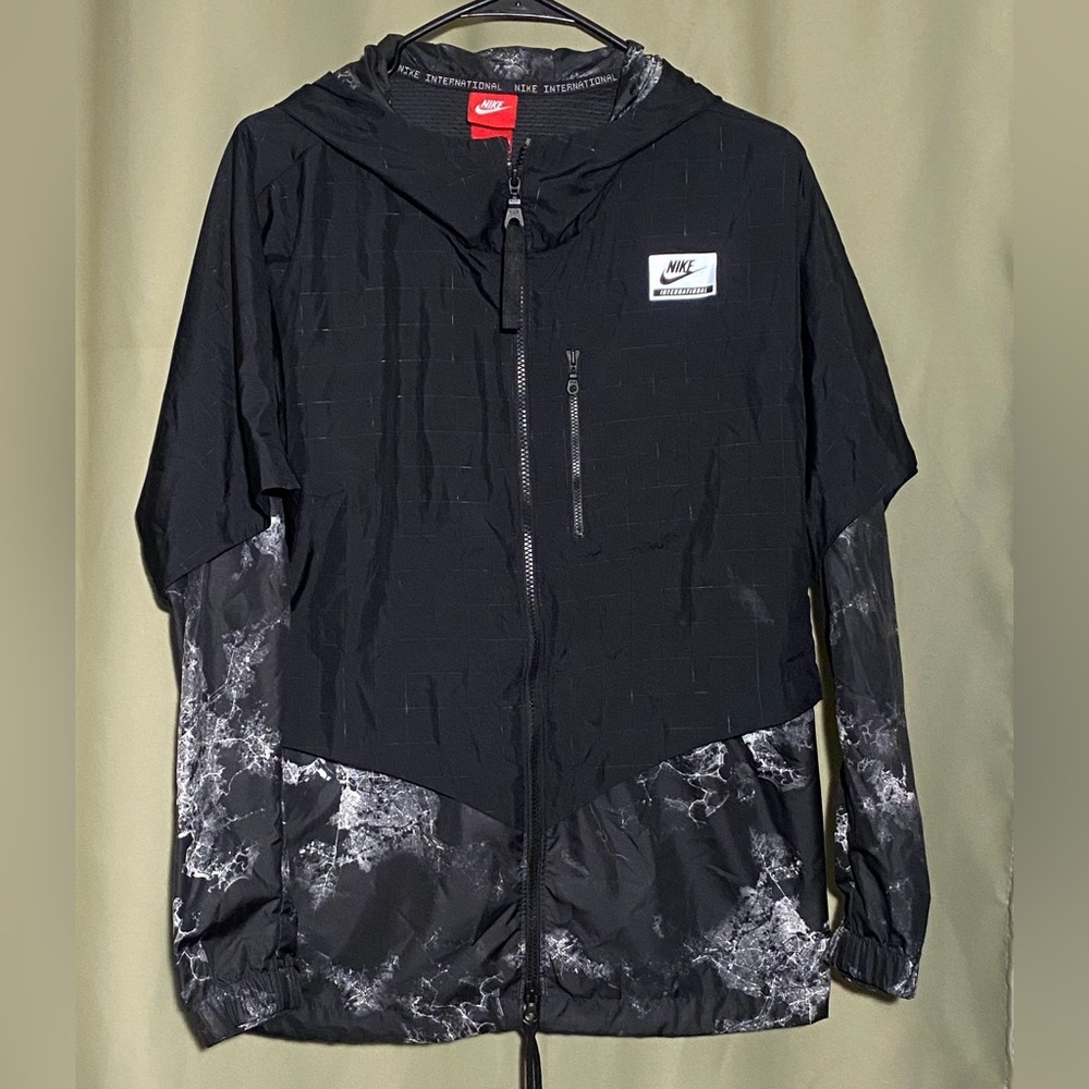 Nike International Windrunner Rio De Janeiro  Full Zip Hooded Jacket Women’s  L
